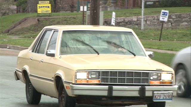 Drivers ed teacher gives tips to avoid rain-related wrecks