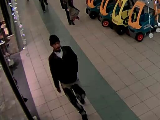 release photos of Quincy mall robbery suspects - WGEM: Quincy ...